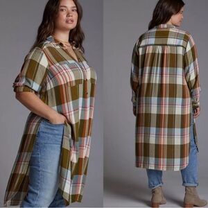Anthropologie
ANTHROPOLOGIE
Pilcro Side-Slit Maxi
Tunic Button down Size 1X